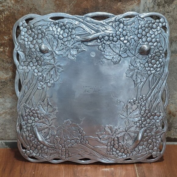Arthur Court Grapevine Aluminum Tray 1993 - Picture 3 of 11